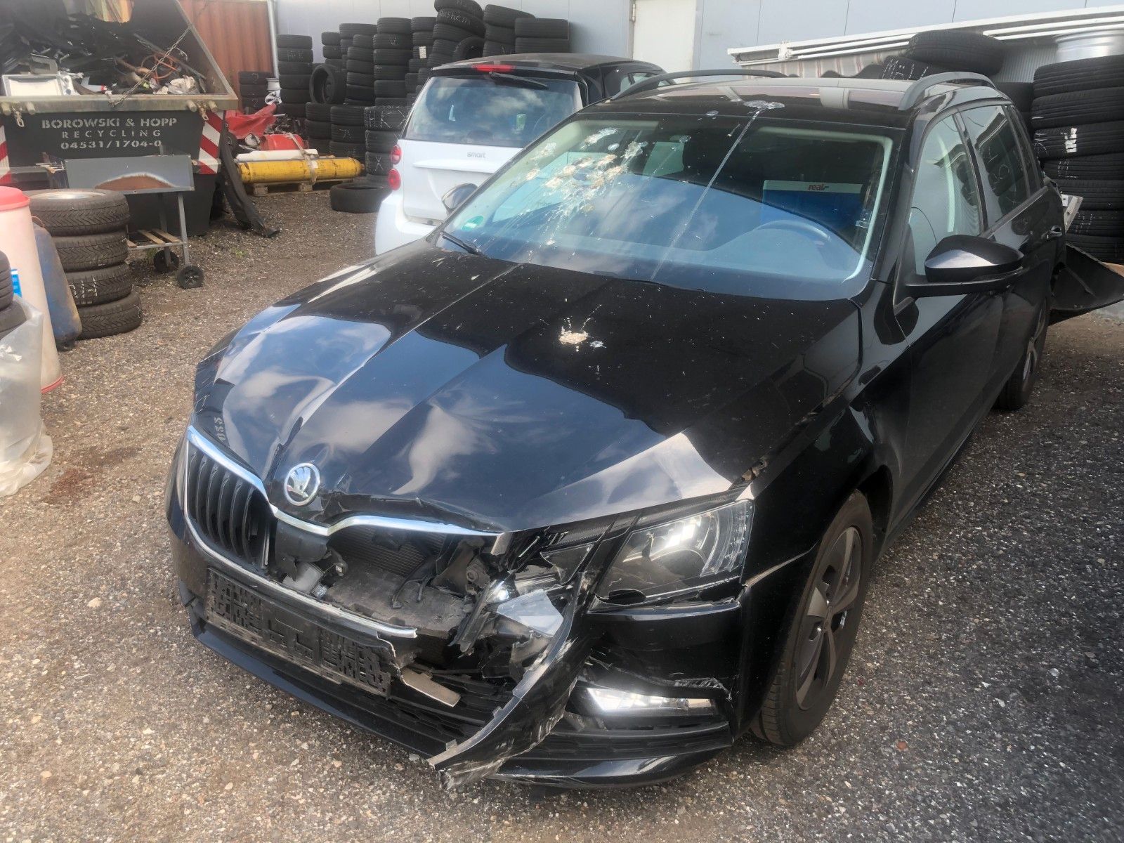 Fahrzeugabbildung SKODA Octavia Combi Ambition Unfallschaden