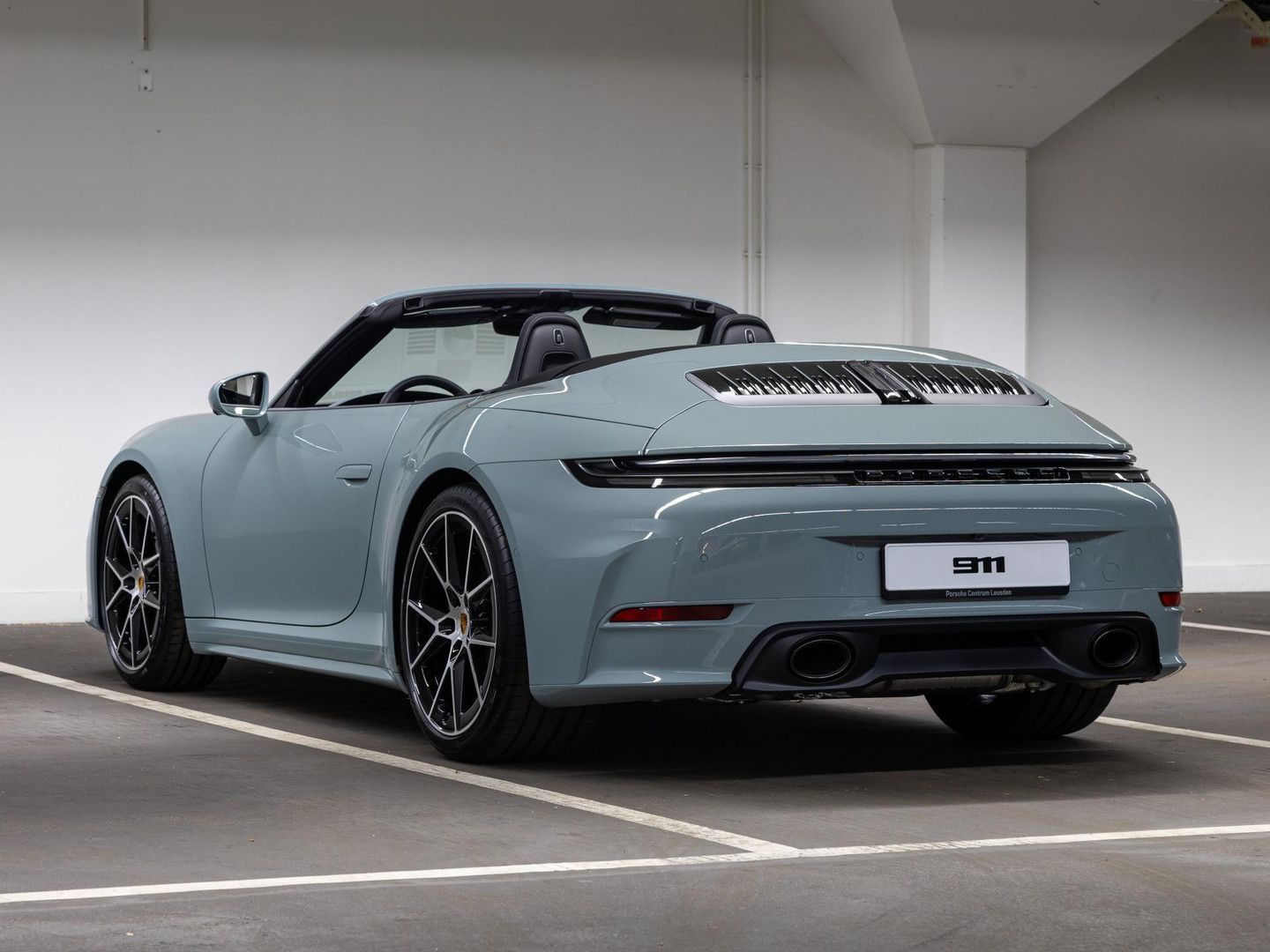 Porsche 992 Cabrio 3.0 Carrera imagem 3