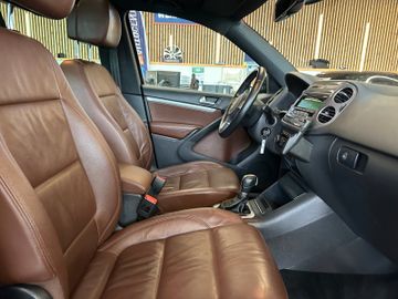 Volkswagen Tiguan Sport & Style 4Motion *2. Hand*Klima*PDC*