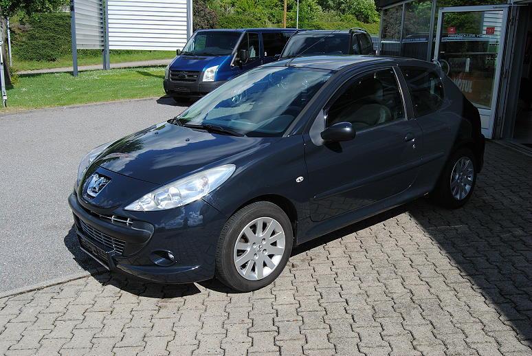 Peugeot 206 1.4 75. 1-Hand.8xRäder.Design-Paket