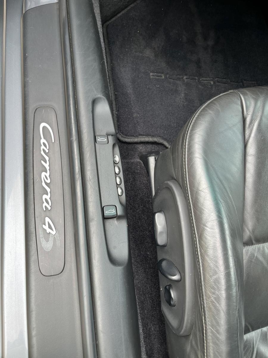 Porsche 911 996 Carrera 4S, IMS gemacht, Scheckheft 