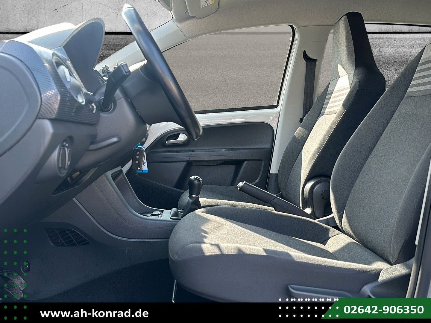 Fahrzeugabbildung Volkswagen up! move up! BMT+Bluetooth+PDC+4 Türen