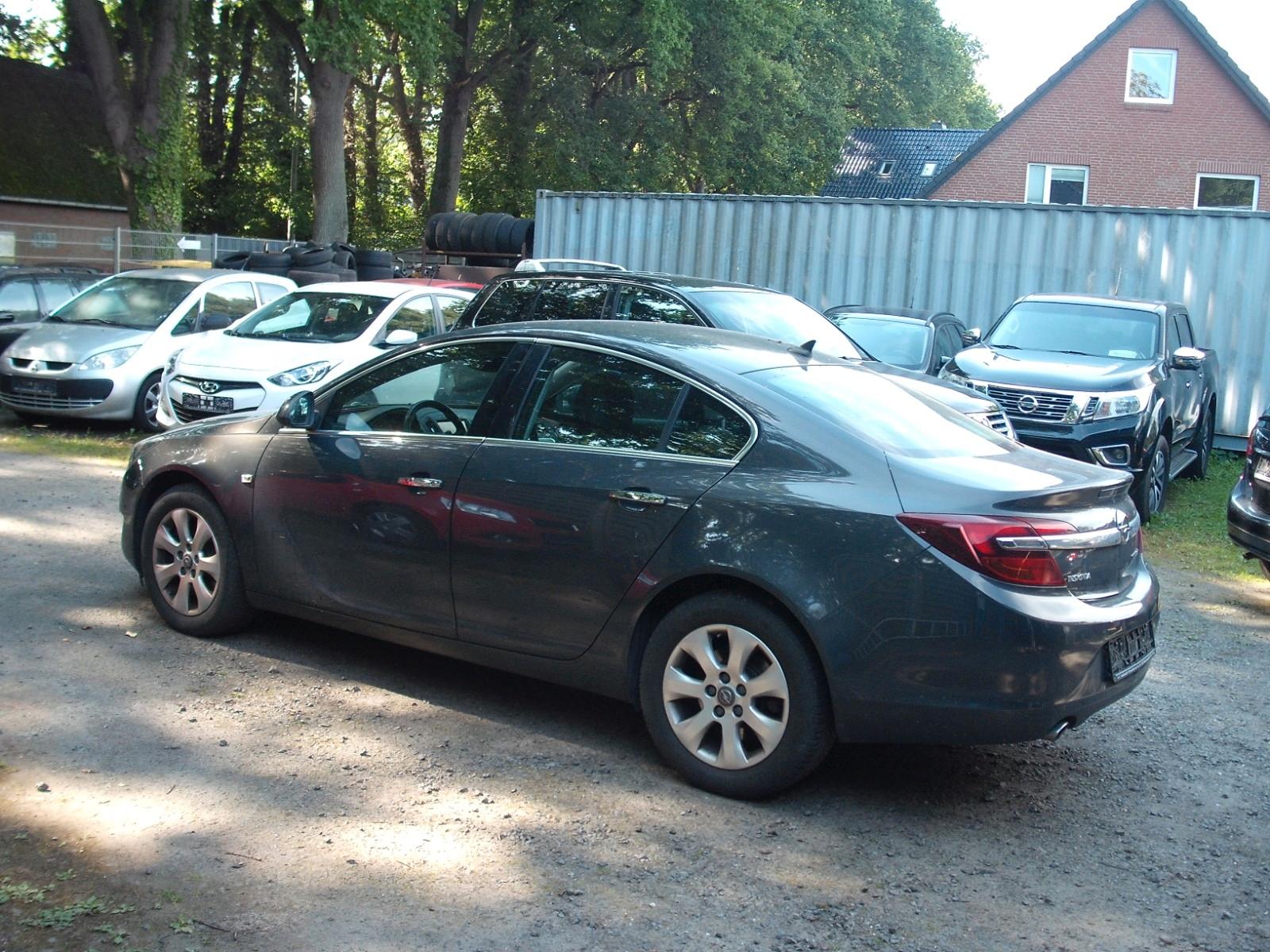 Opel Insignia 2.0 ECOTEC DI T Edition Automatik 4x4