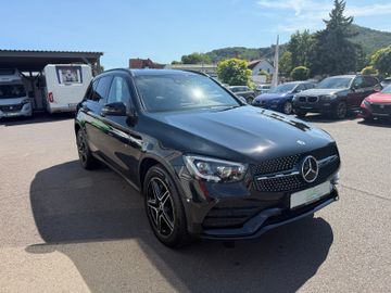 Mercedes-Benz GLC 300 4Matic AMG+AHK+LED+Navi+MBUX