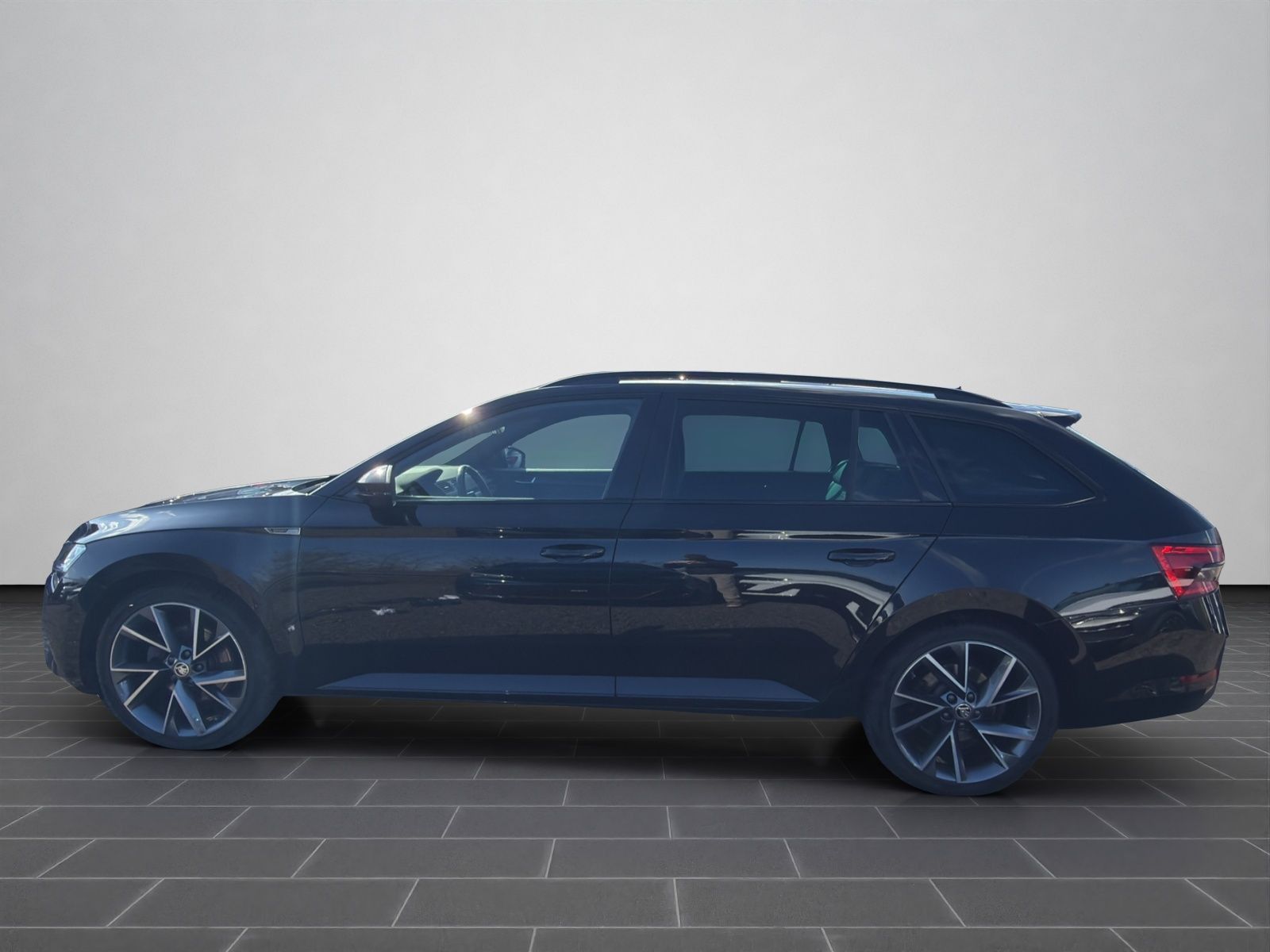 Skoda Superb - Bild 8