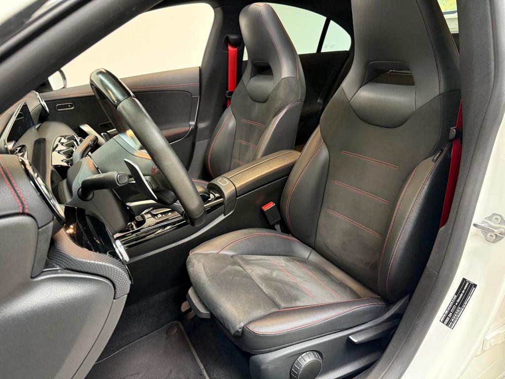 Mercedes-Benz CLA 45 AMG