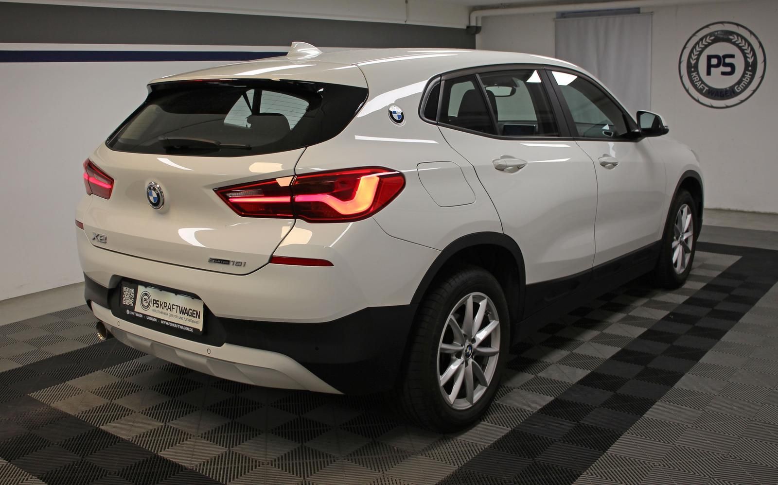 BMW X2 xDrive 18i TEMP NAVI LED SHZ S.HEFT BT 2.HD foto 3