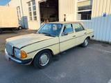 Mercedes-Benz Mercedes Benz 200D H Kennzeichen Heute abh... - Mercedes-Benz 200 in Dortmund