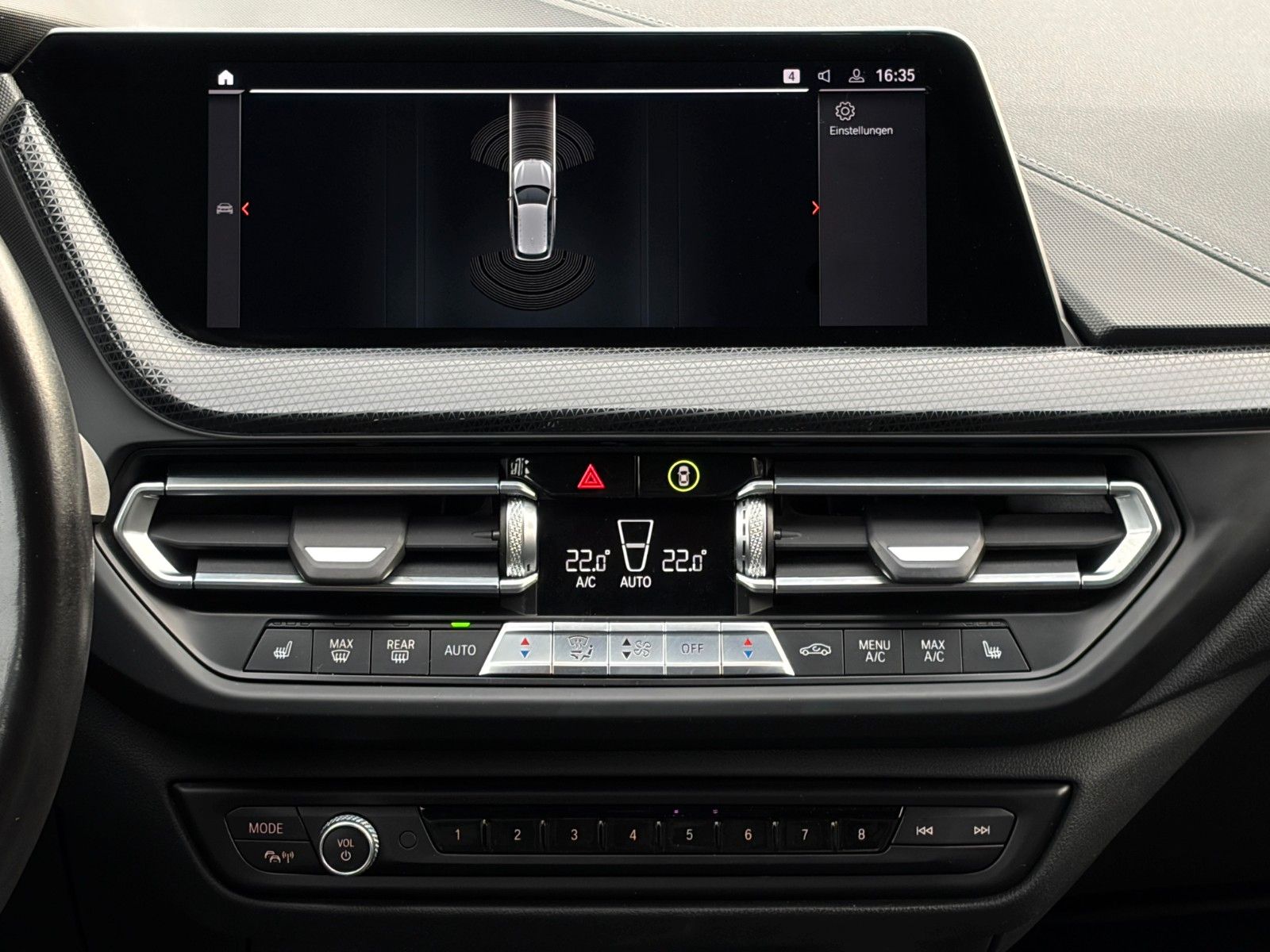 Fahrzeugabbildung BMW 120i Aut. Sport Line Shad HIFI CarPlay AHK SHZ