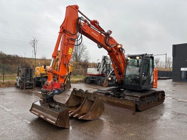 Hitachi ZX135US-6  Verstellarm 3x Löffel TOP!!!