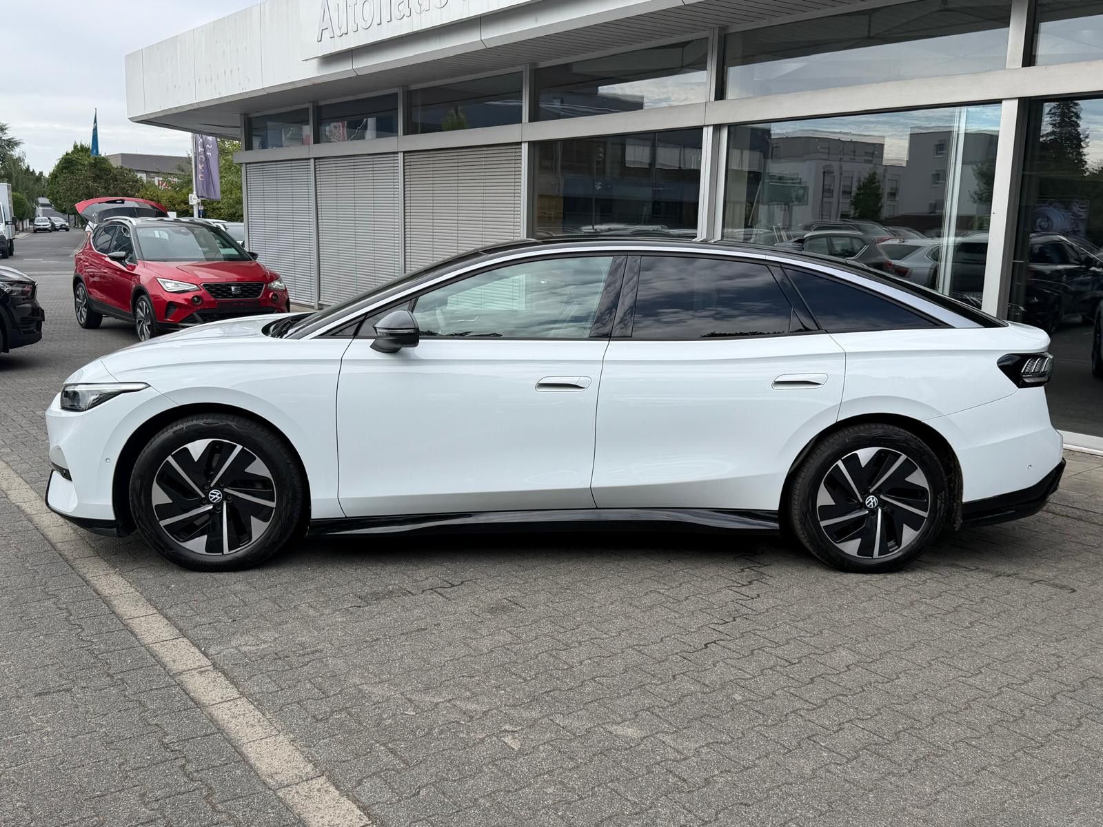 Fahrzeugabbildung Volkswagen ID.7 Pro >ALCANT+MATRIX+MEMO+HEAD+ACC+AHK+360°+