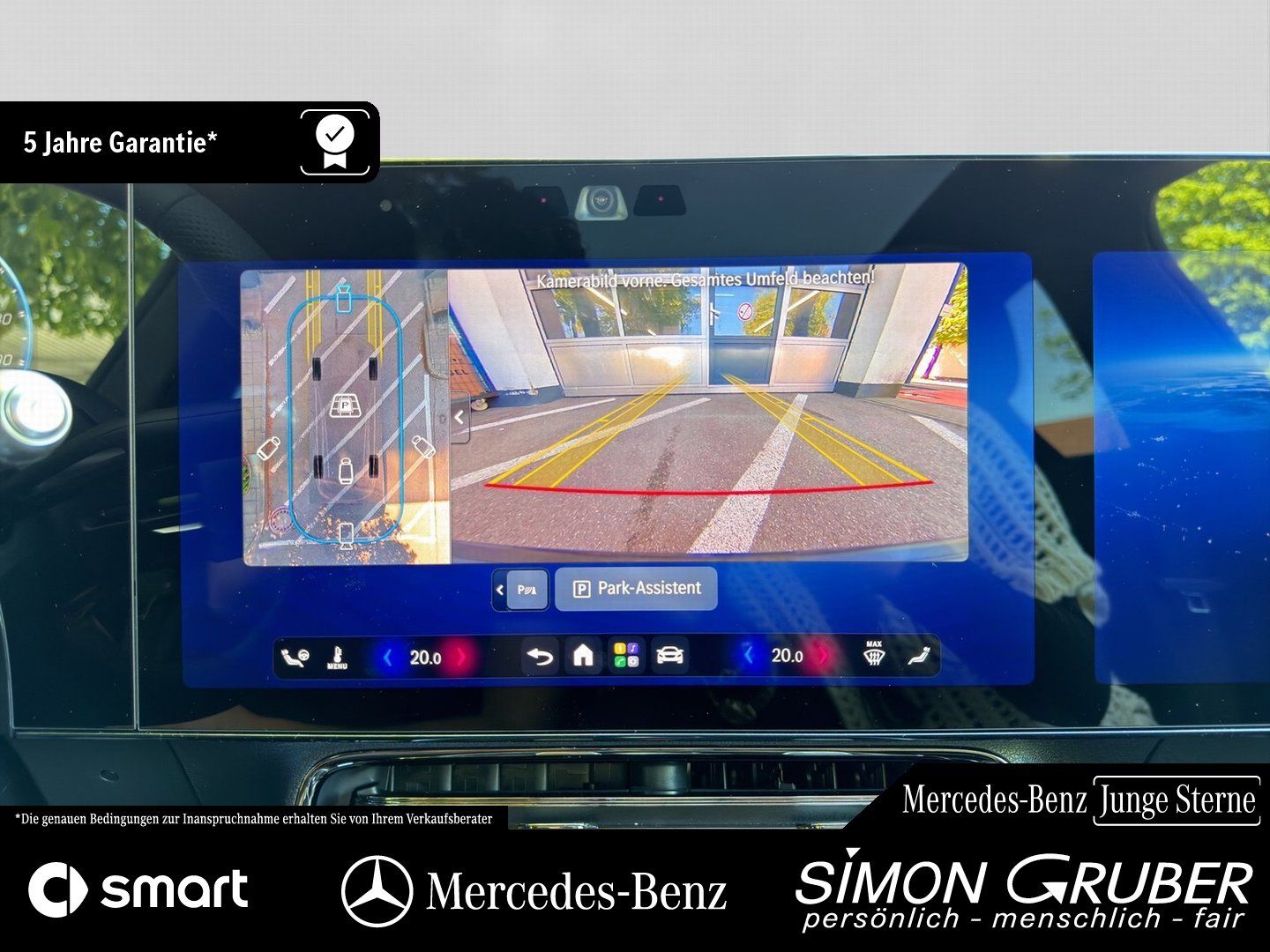 Fahrzeugabbildung Mercedes-Benz CLA 350 4M Shooting Brake AMG Burm Superscreen
