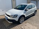 Volkswagen CROSS NAVI MEDIA XENON KAMERA PDC ALCANTARA SHZ - Volkswagen Polo mit Diesel-Antrieb: Automatik