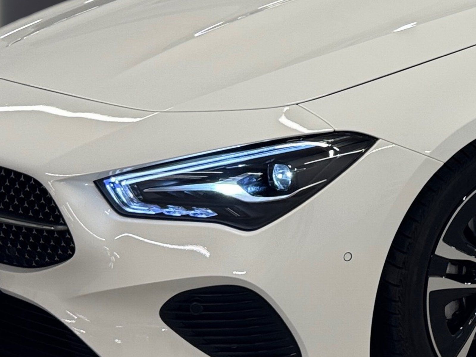 Fahrzeugabbildung Mercedes-Benz CLA 180 Progressive *Kamera*LED*MBUX-Premiu*PDC*