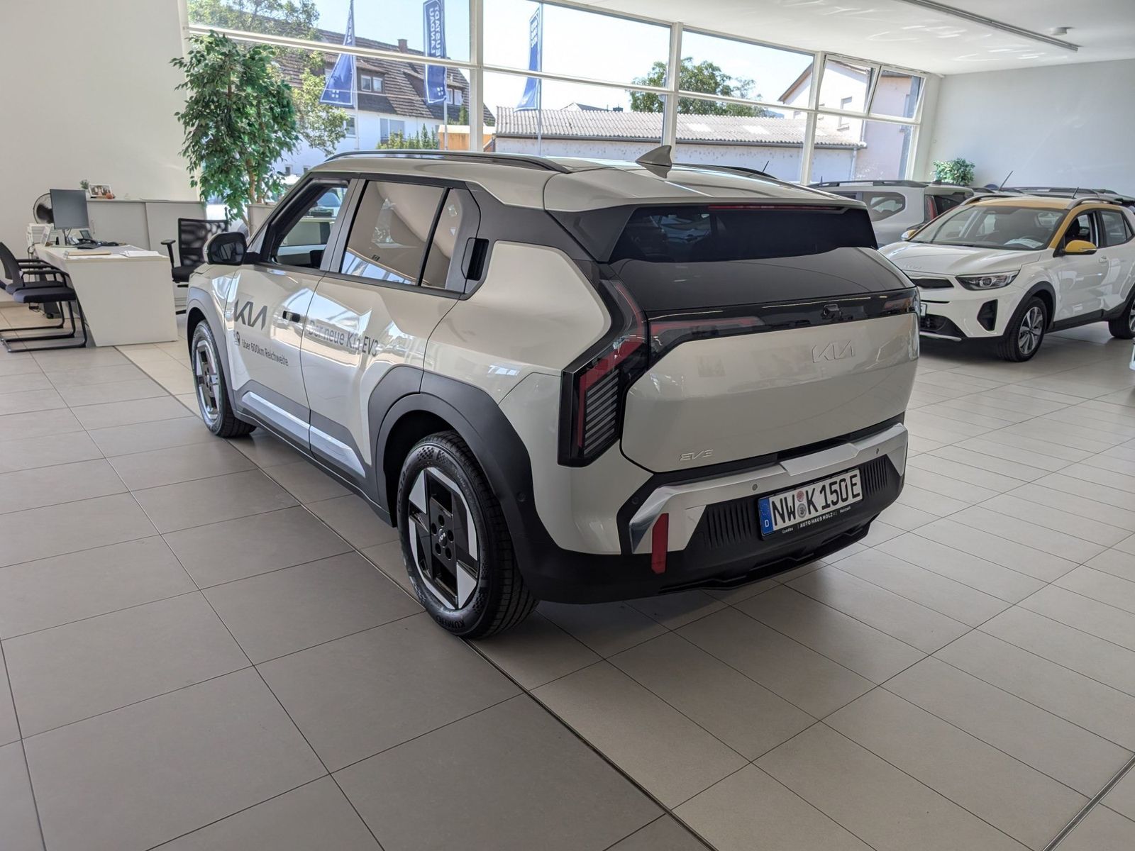 KIA EV3 58,3-kWh Earth Upgrade Business – Bild 2