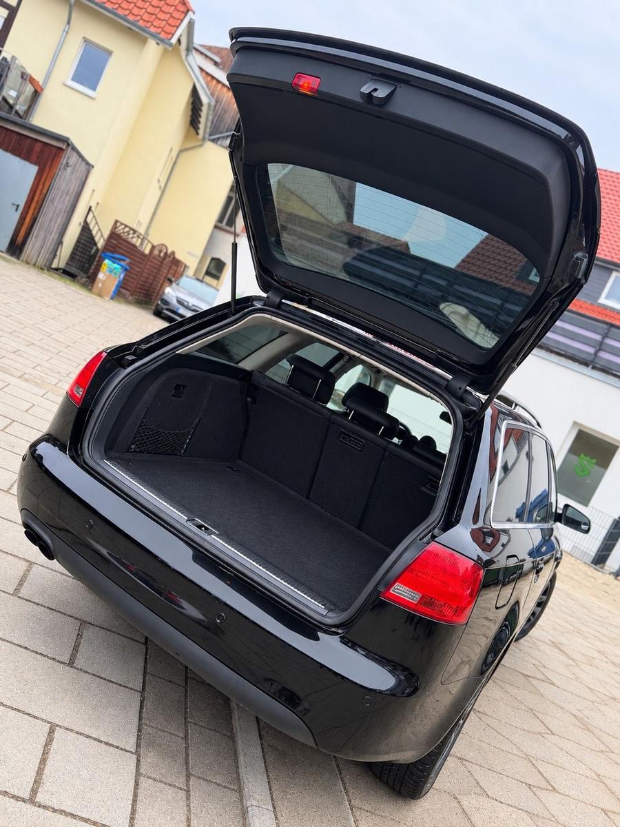 Audi A4 2007 — rear view