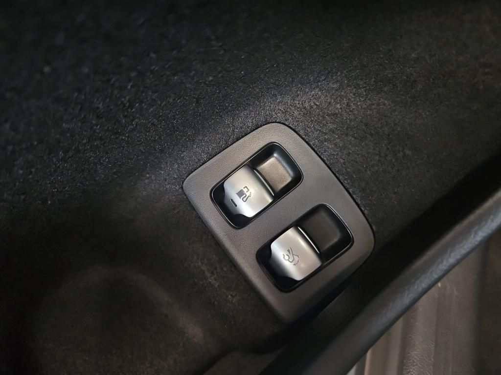 Fahrzeugabbildung Mercedes-Benz E 300e T +AMG+AHK+NIGHT+WINTER+KOMFORT+BURM+20''