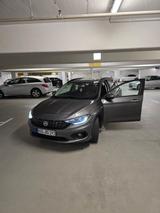 Fiat TIPO 1.6 KOMBI LOUNGE -LED-KAMERA-NAVI- - graue Fiat Tipo