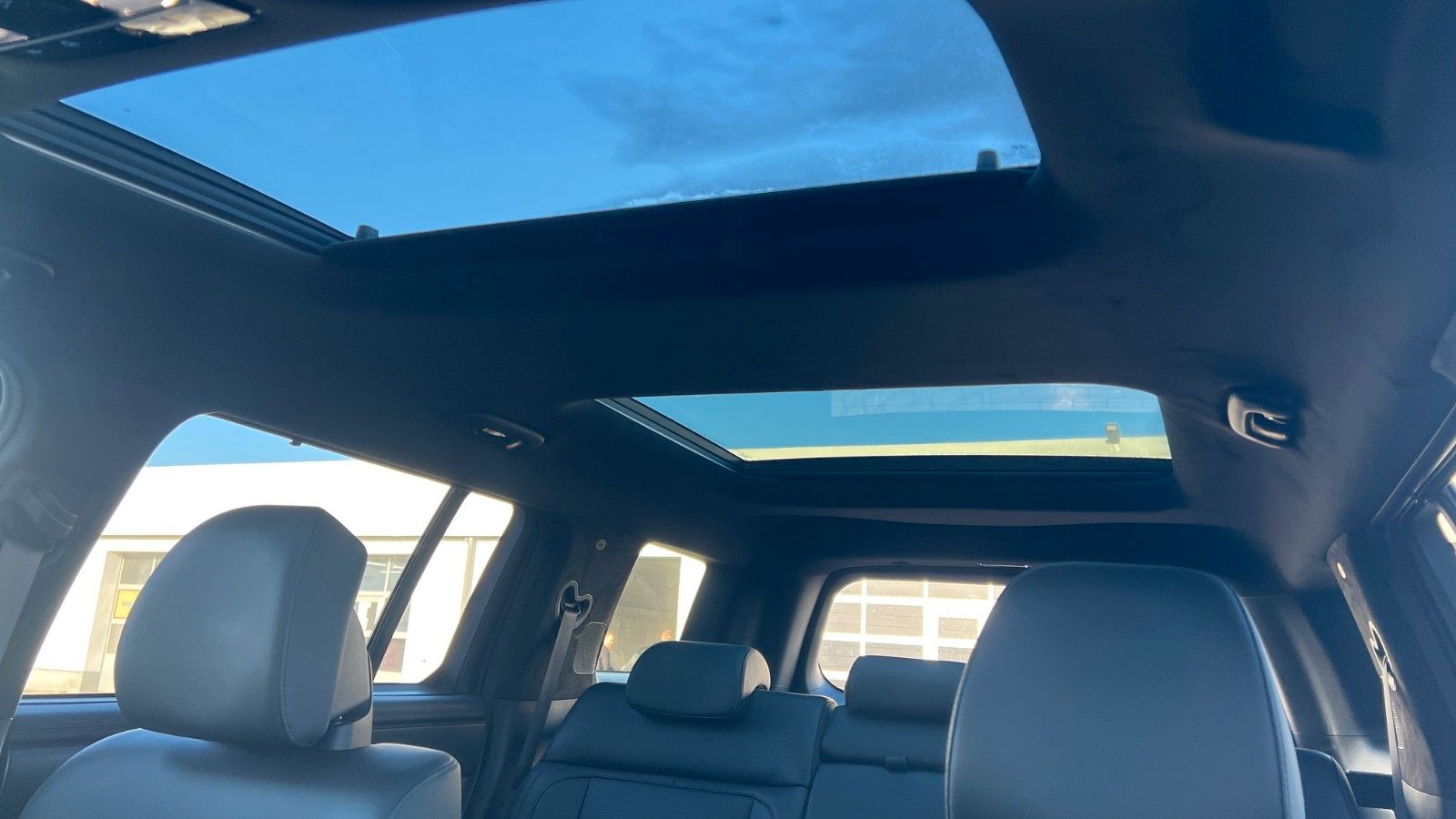 Fahrzeugabbildung Hyundai SANTA FE 1.6T-GDI HEV Blackline *Standhzg*AHK*