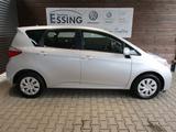 Toyota Verso-S Verso-S (NLP1/NSP1)(2010->) Life - silberne Toyota Verso-S