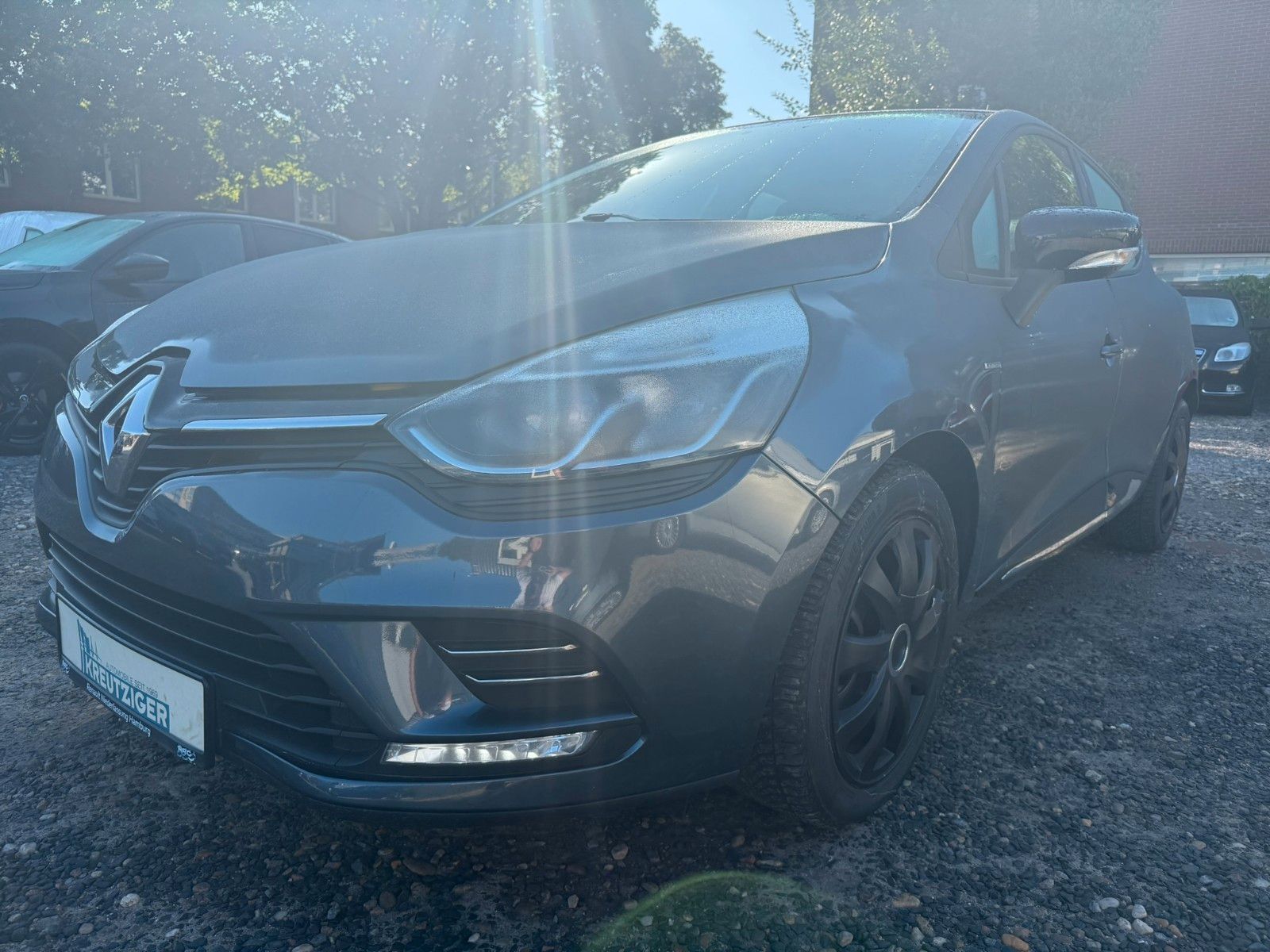 Fahrzeugabbildung Renault Clio IV Limited