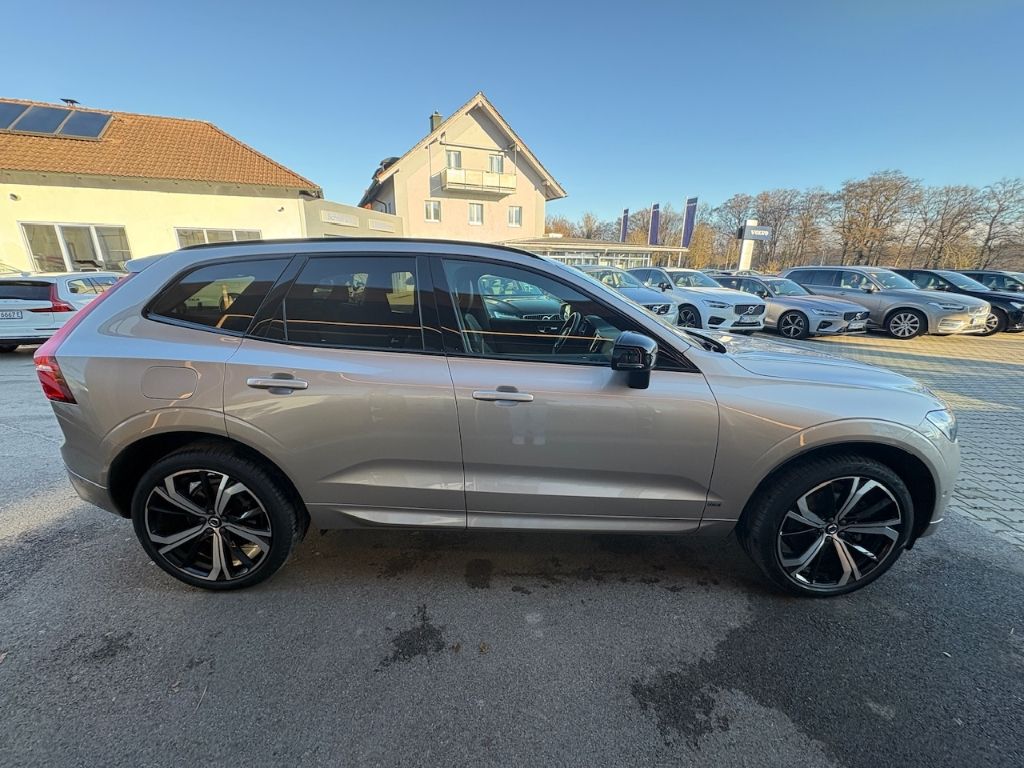 Volvo XC60 B4 Ultimate Dark HUD Pano Luftfed. 360° Har foto 4