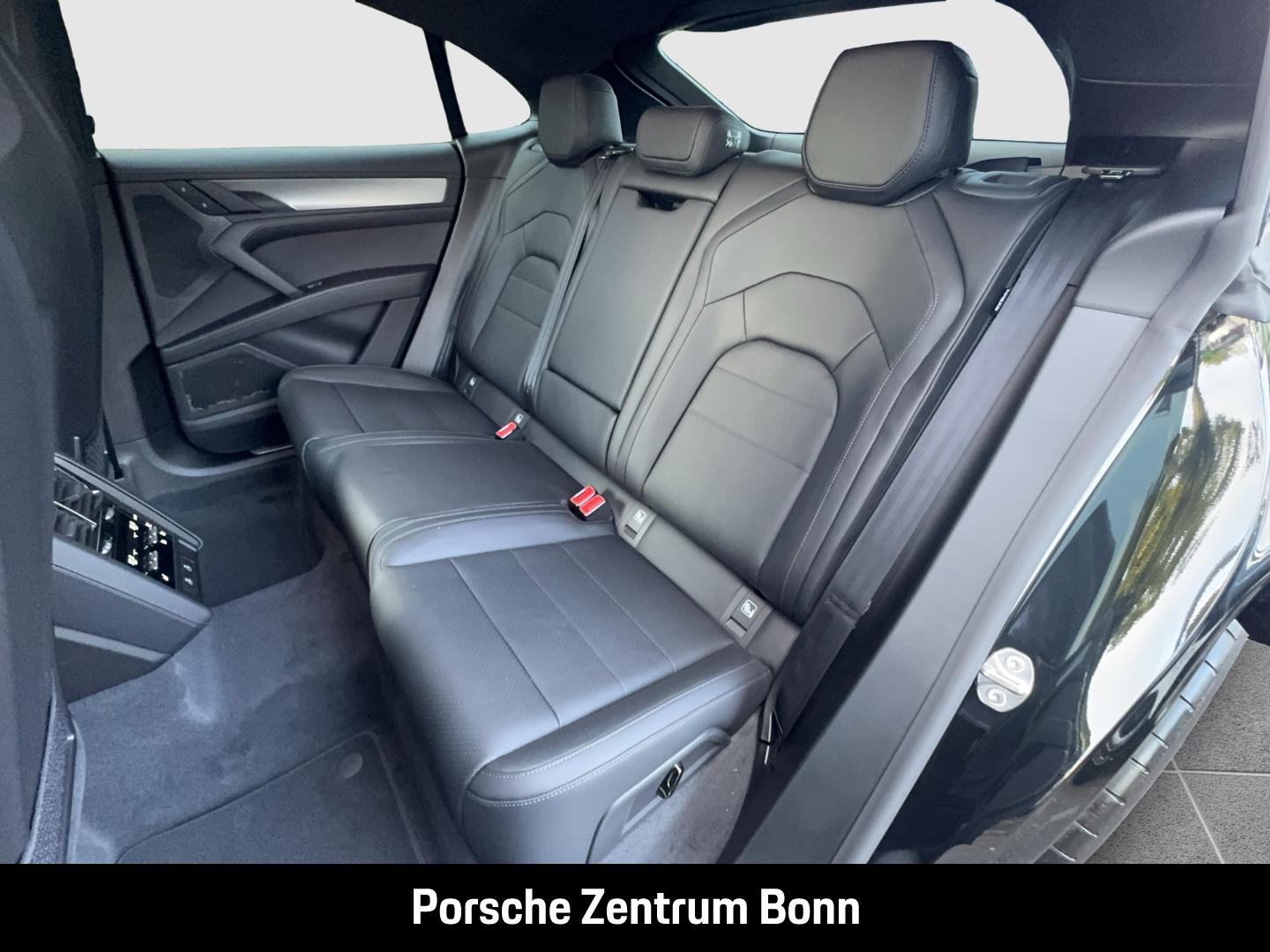 Porsche Cayenne Coupe Electric HA-Lenkung Head-Up BOSE