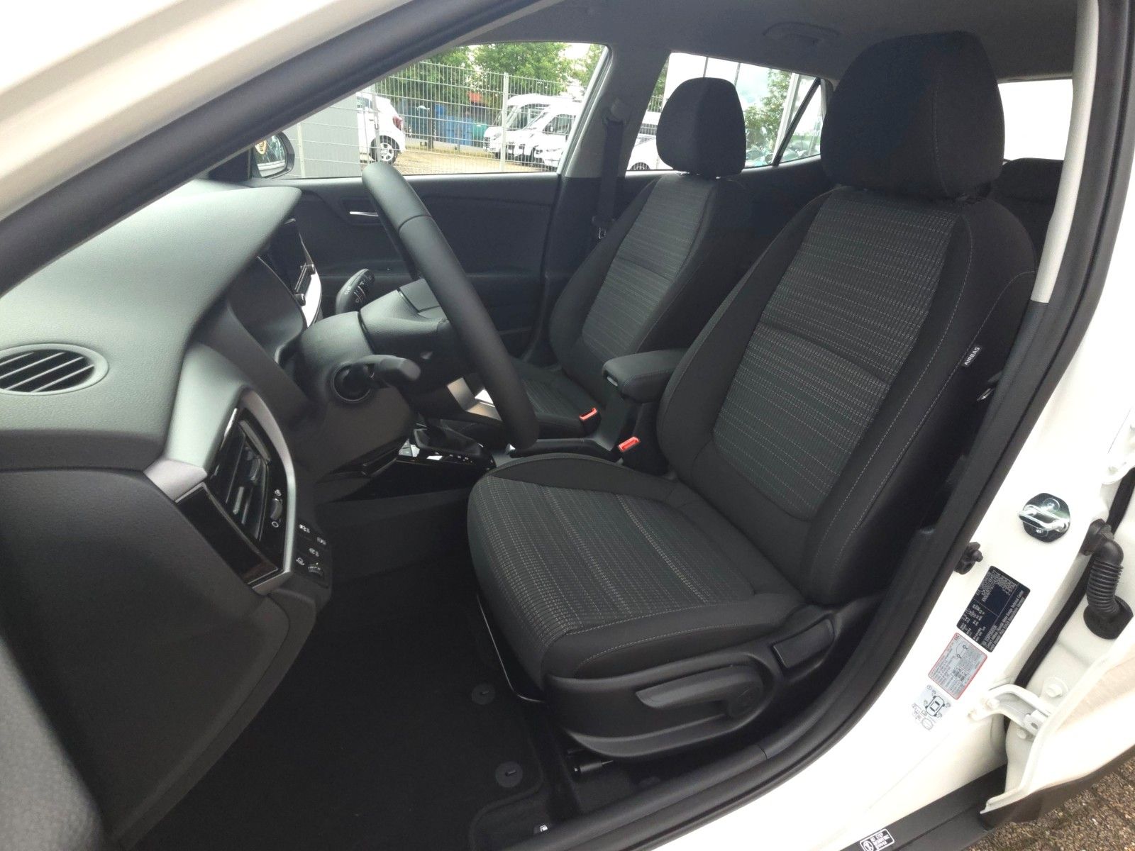 Fahrzeugabbildung Kia Stonic 1.0T 100 DCT Vision STD