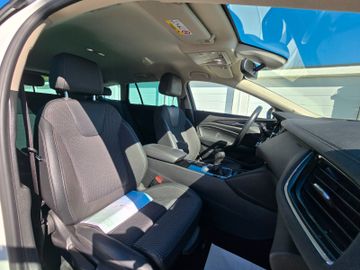 Opel Insignia - 12