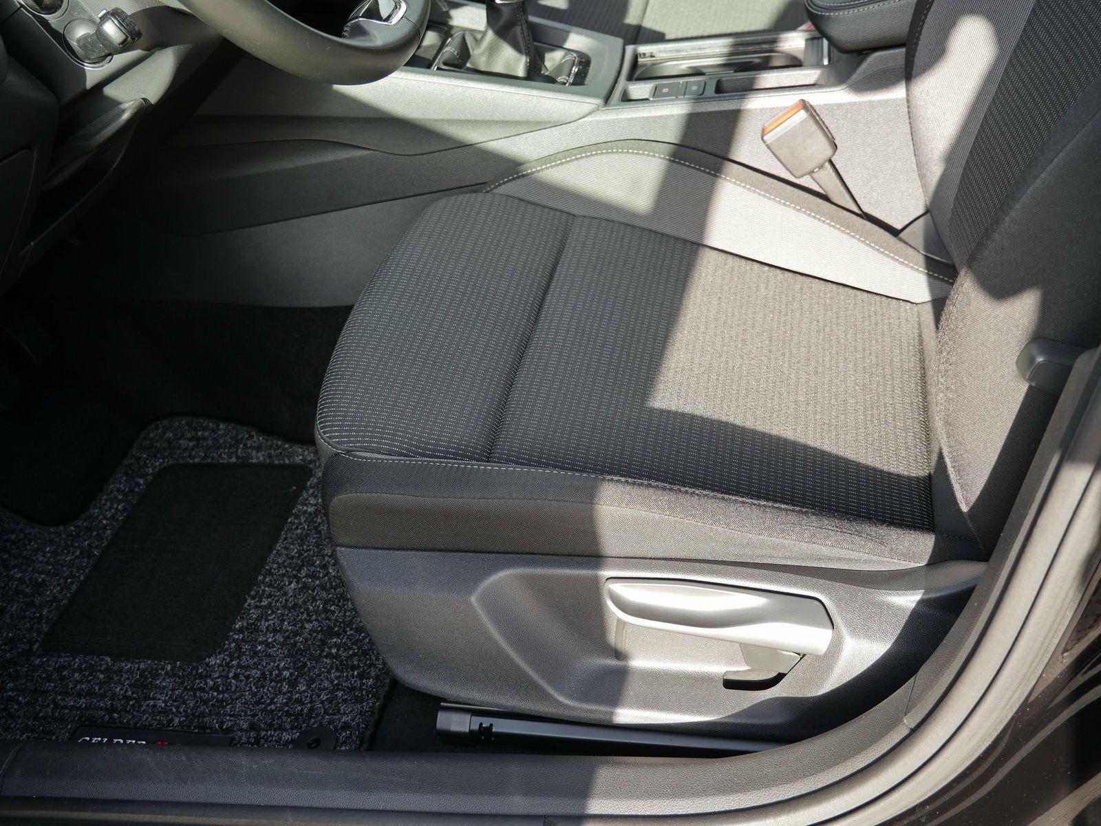 Skoda Octavia Combi 1.5 TSI LED*DAB+*Navi