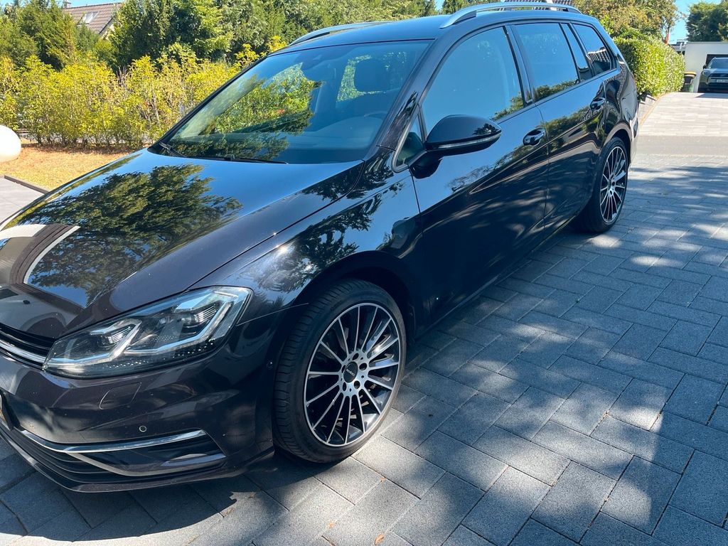 Image of Volkswagen Golf
