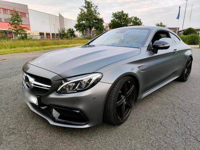 Mercedes-Benz Mercedes C-Coupe 63s AMG...!!  Sehr gepfle...