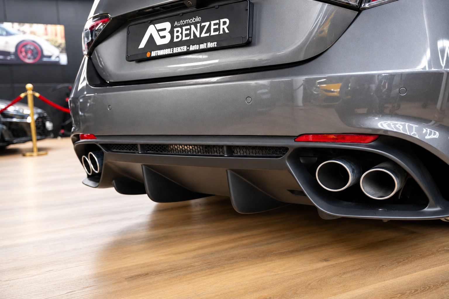 Fahrzeugabbildung Alfa Romeo Giulia Quadrifoglio *HarmanKardon*Kamera*Memory