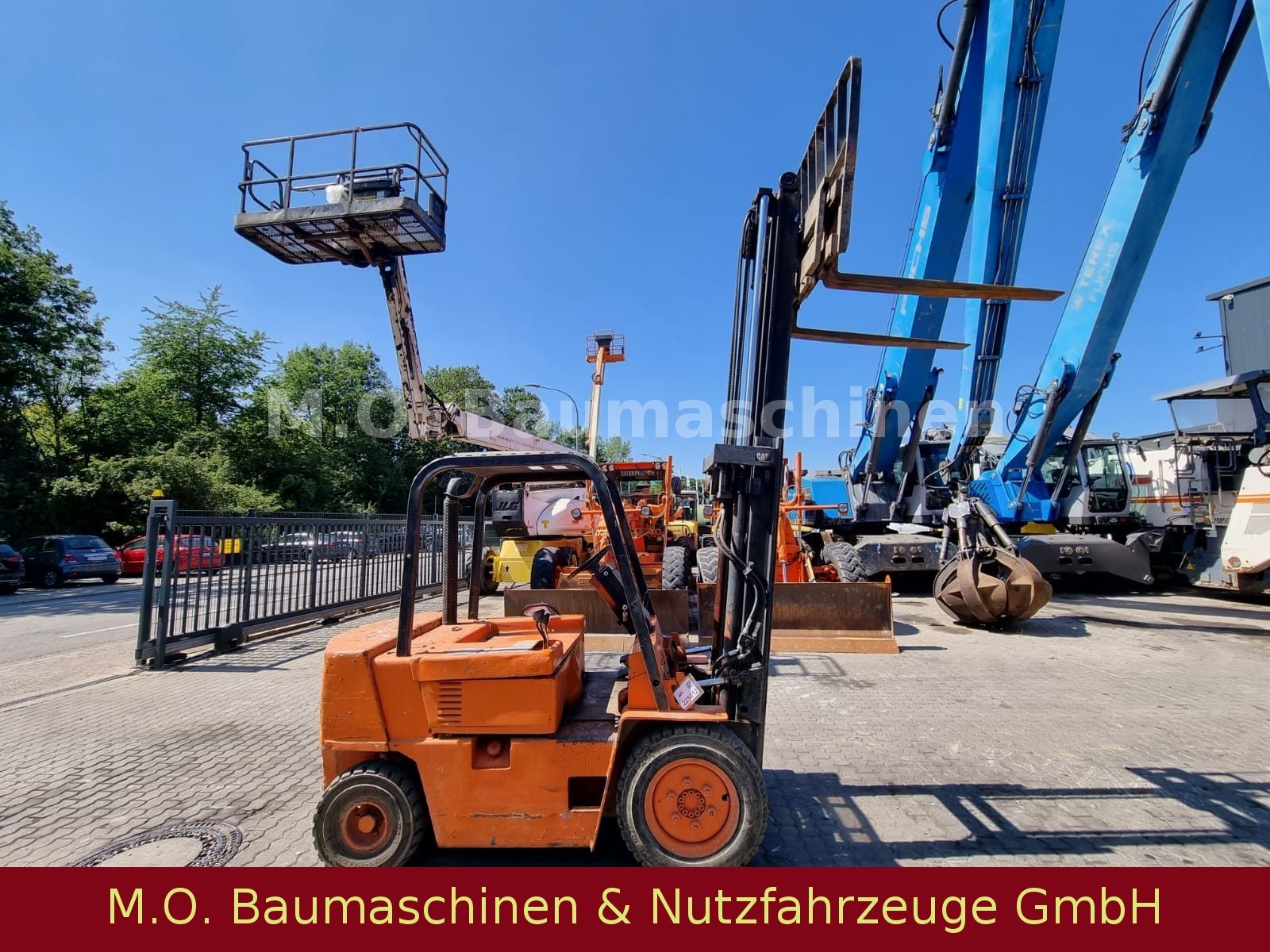 Fahrzeugabbildung CAT V 50 D / Duplex / 2,5 t / 3,70 m