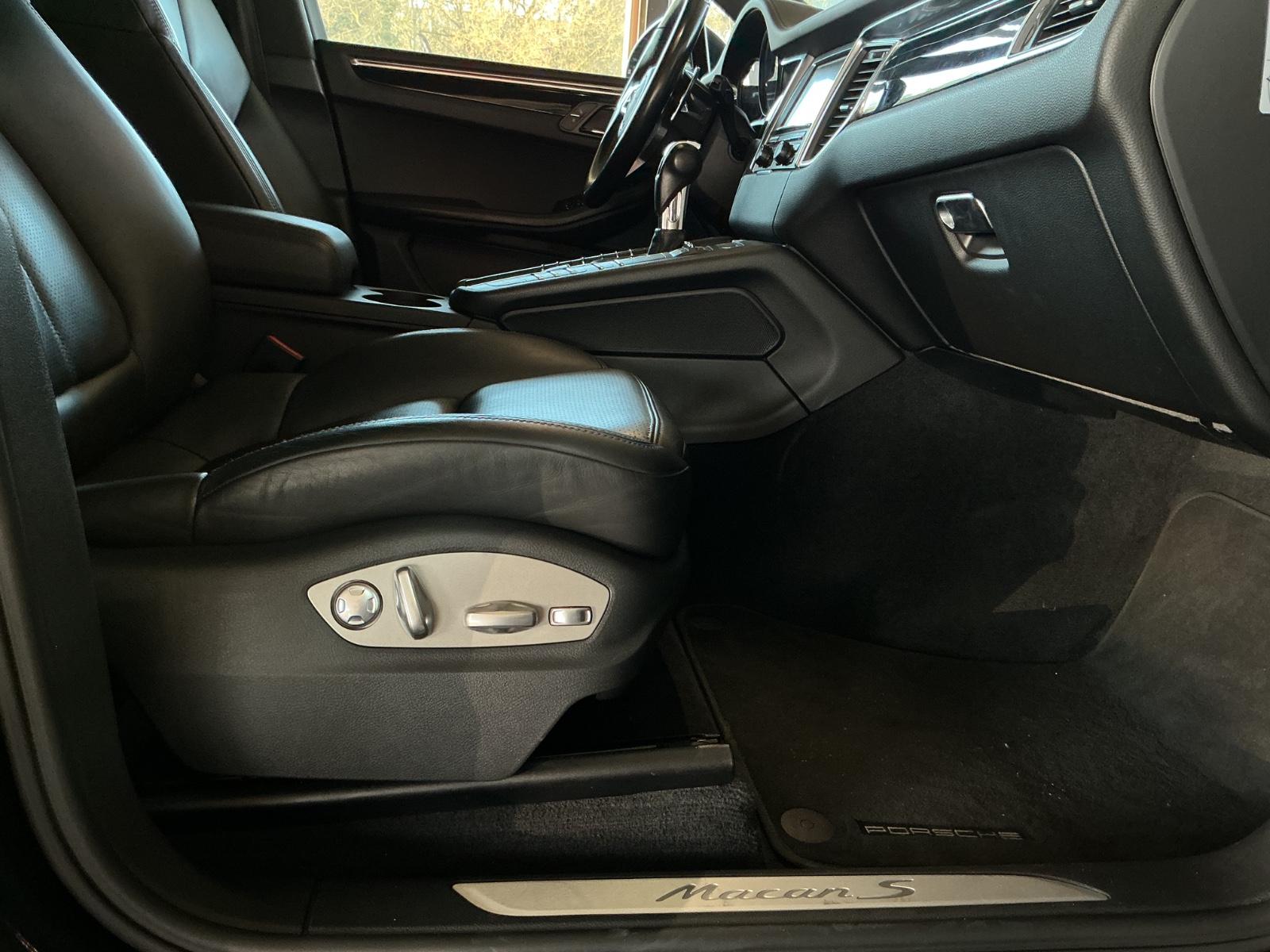 Porsche Macan S 340CH | BOSE | Toit Panoramique | PCM Navigation | Caméra | CarPlay | Cuir Intégral