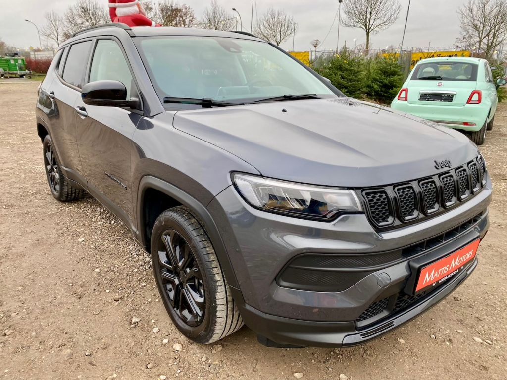 Fahrzeugabbildung Jeep Compass 1.5 Autom. Night Eagle AAC SHZ CARPLAY