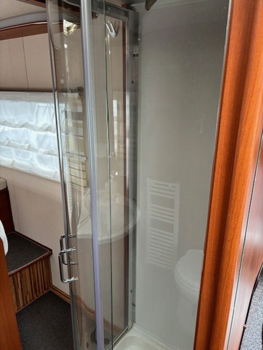 Fahrzeugabbildung Frankia Luxury Class 7900 Solar,SAT,Hubstützen,Dachklima