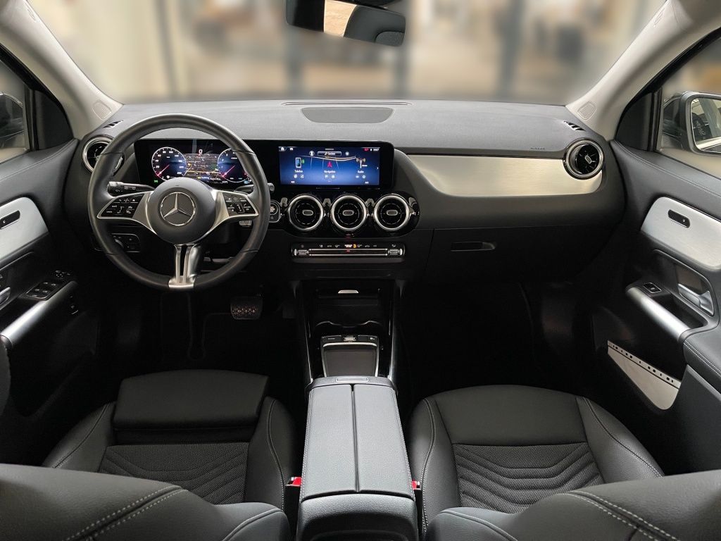 Fahrzeugabbildung Mercedes-Benz GLA 180 Progressive AHK Totwi. Navi LED SHZ KAM