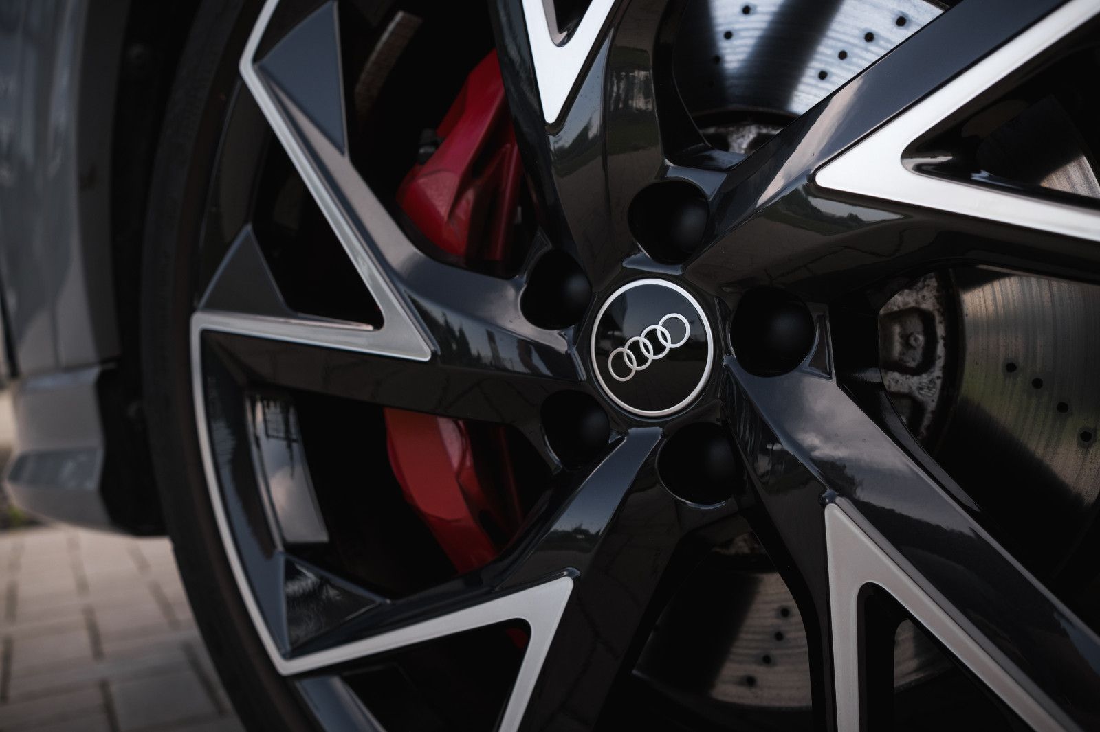 Fahrzeugabbildung Audi RSQ3 Sportback 2.5 TFSI quattro-LED -Matrix