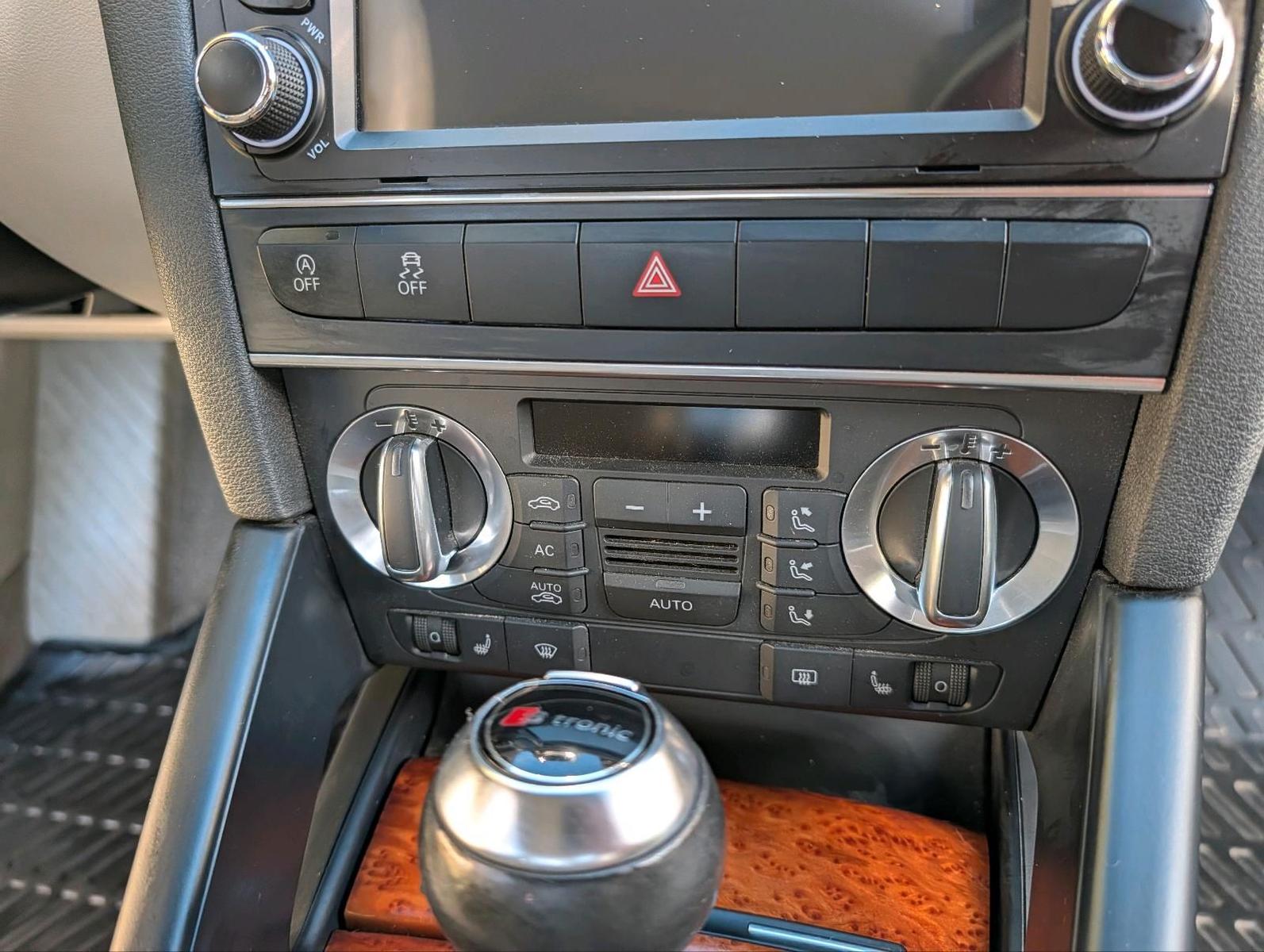 Audi A3 2011 — photo 7