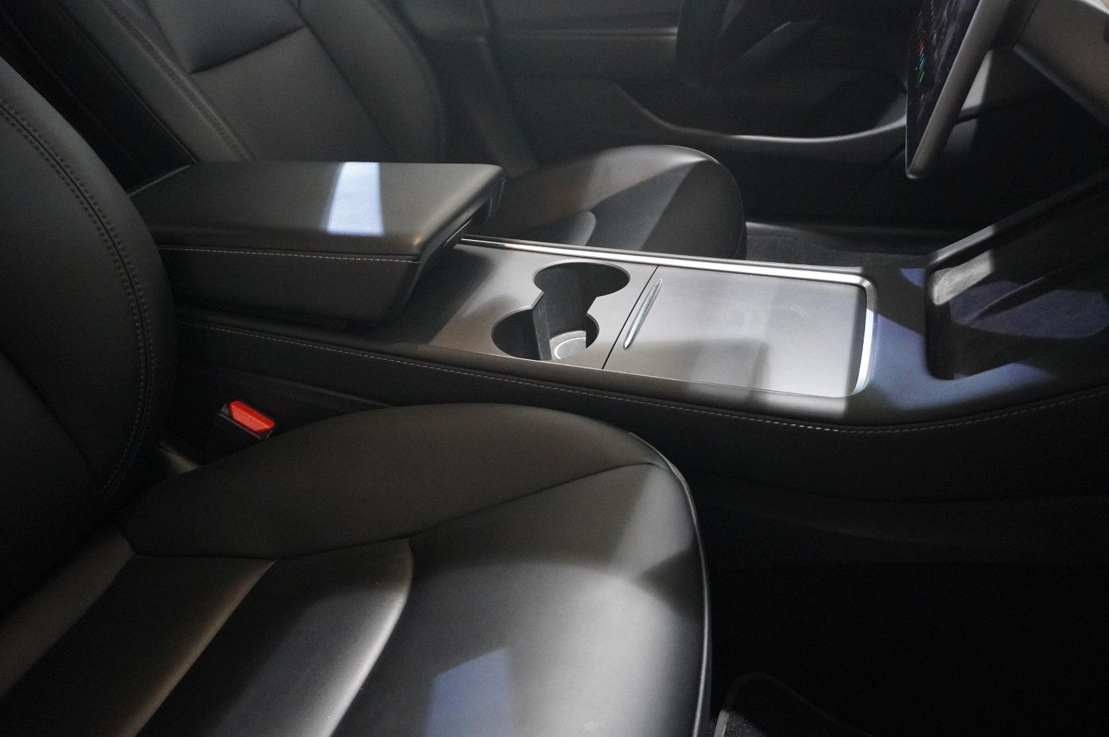 Fahrzeugabbildung Tesla Model 3 LONGRANGE DUAL-MOTOR NAVI/KAMERA/SH/PANO