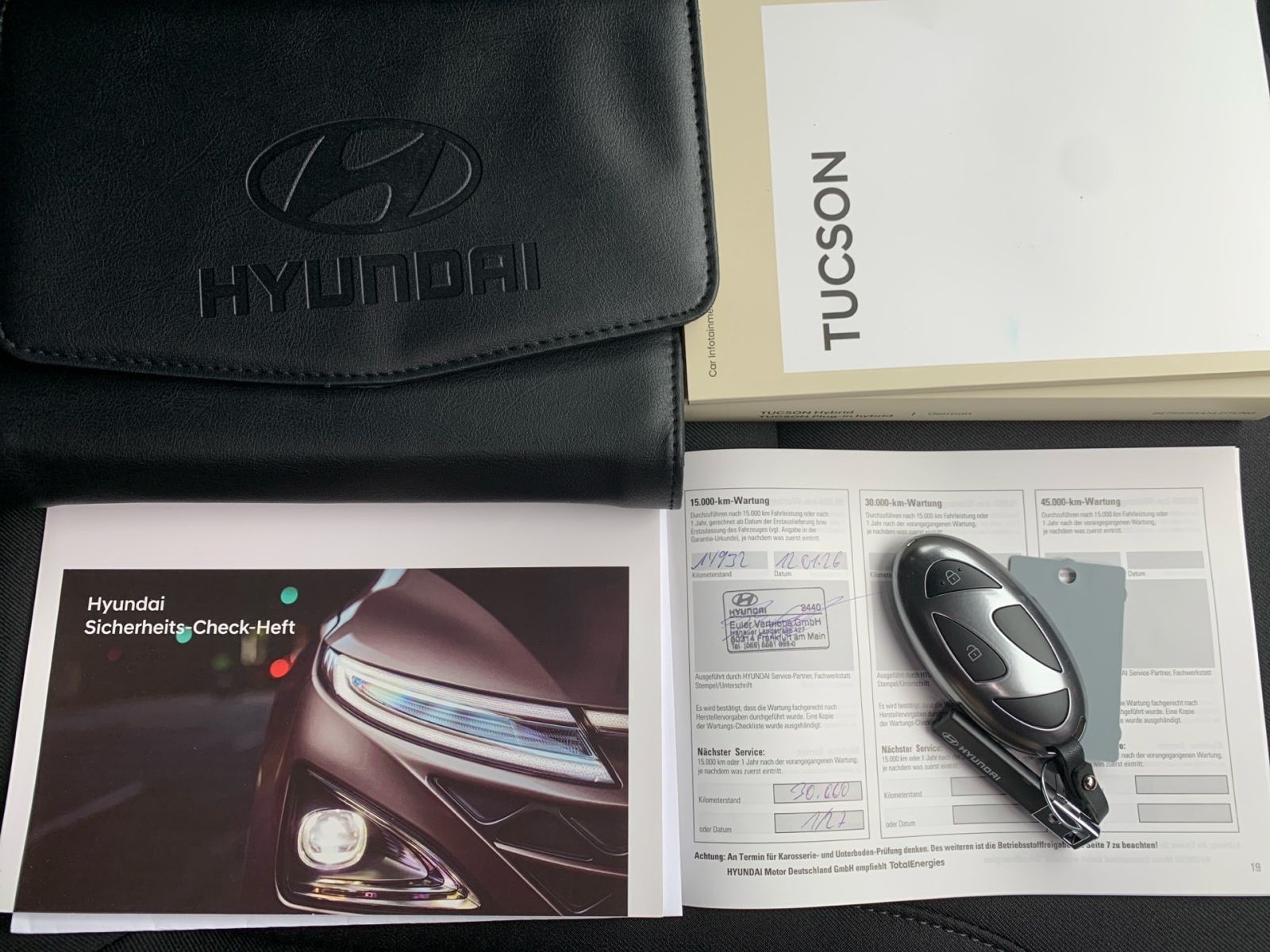Fahrzeugabbildung Hyundai TUCSON 1.6 T-GDI Trend Hybrid 4WD Krell LED