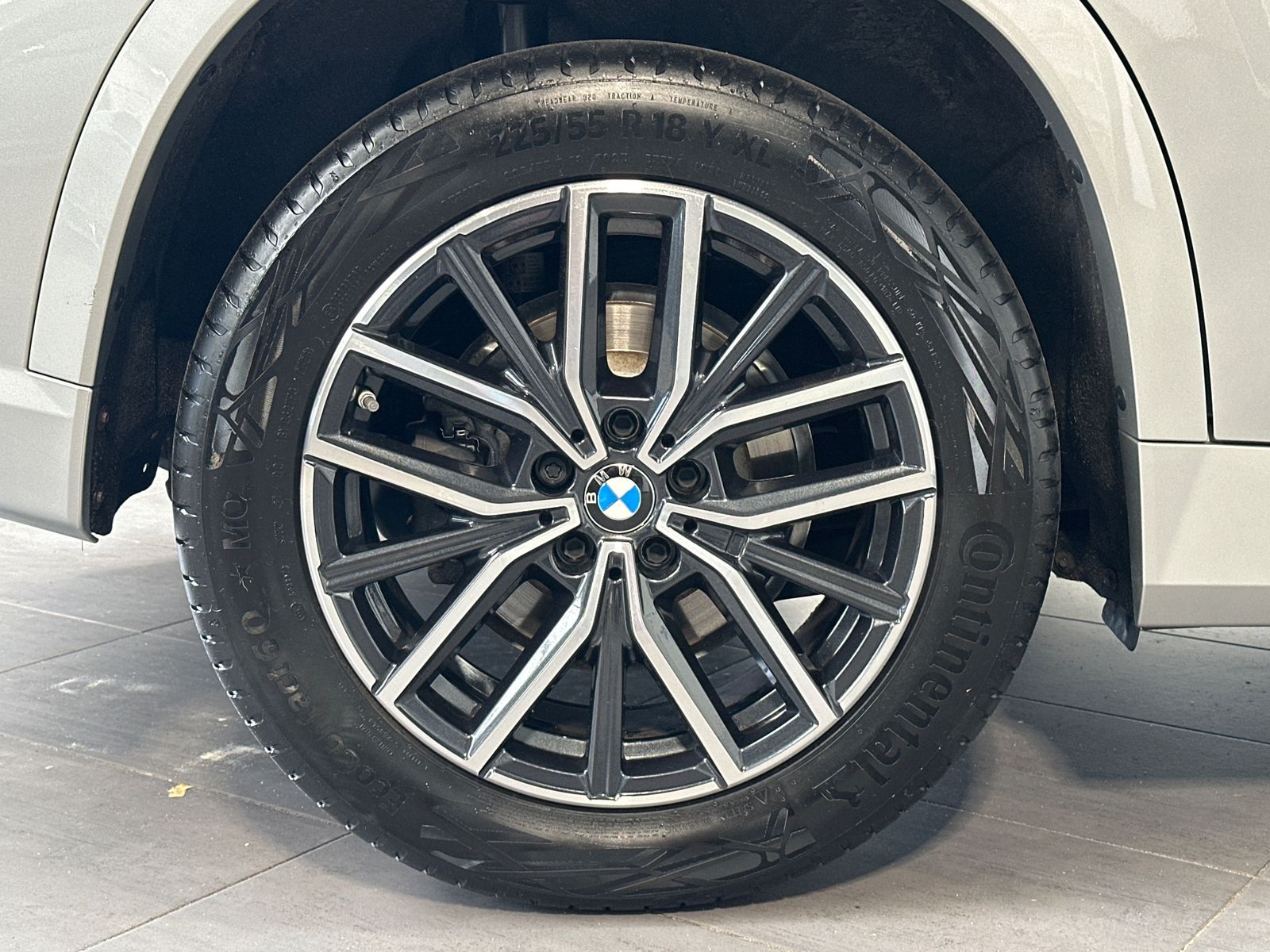 BMW X1 xDrive20d M-Sport NAV+LED+HUD+H&K+ACC+360° imagem 3