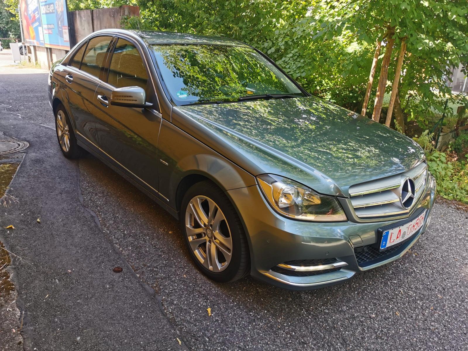 Mercedes-Benz C 200 Limousine Avantgarde Navi Pdc Sitzheizung