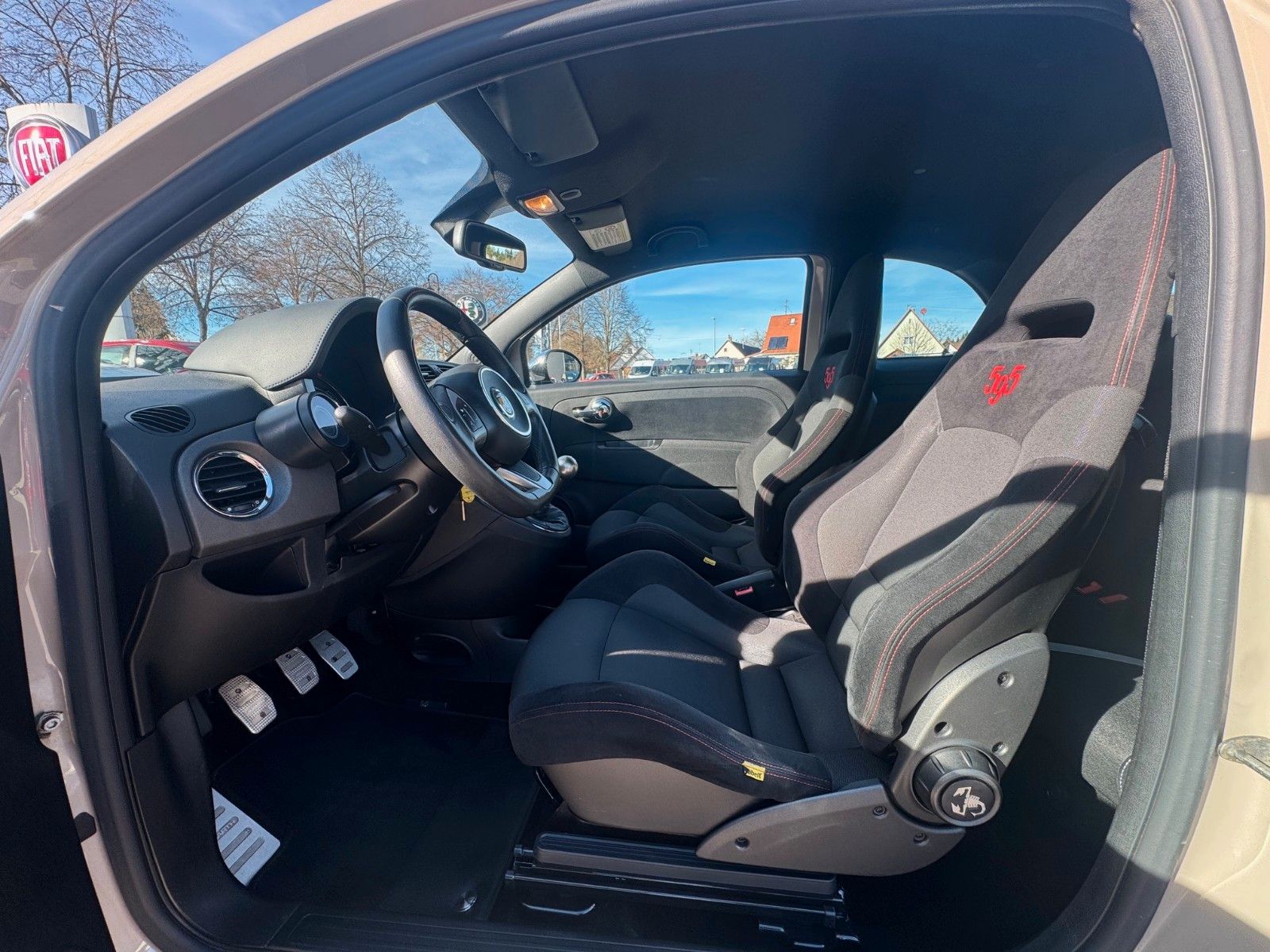 Fahrzeugabbildung Abarth 595 1.4 Competizione Radio Klimaaut.