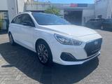 Hyundai i30 cw 1,4 TGDI DCT  Passion + KAMERA PANO SPURH - Hyundai i30: Cw