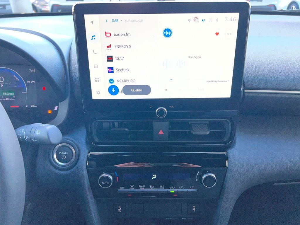 Fahrzeugabbildung Toyota Yaris Cross 1.5 E FWD Teamplayer KlimaA,LED,Navi