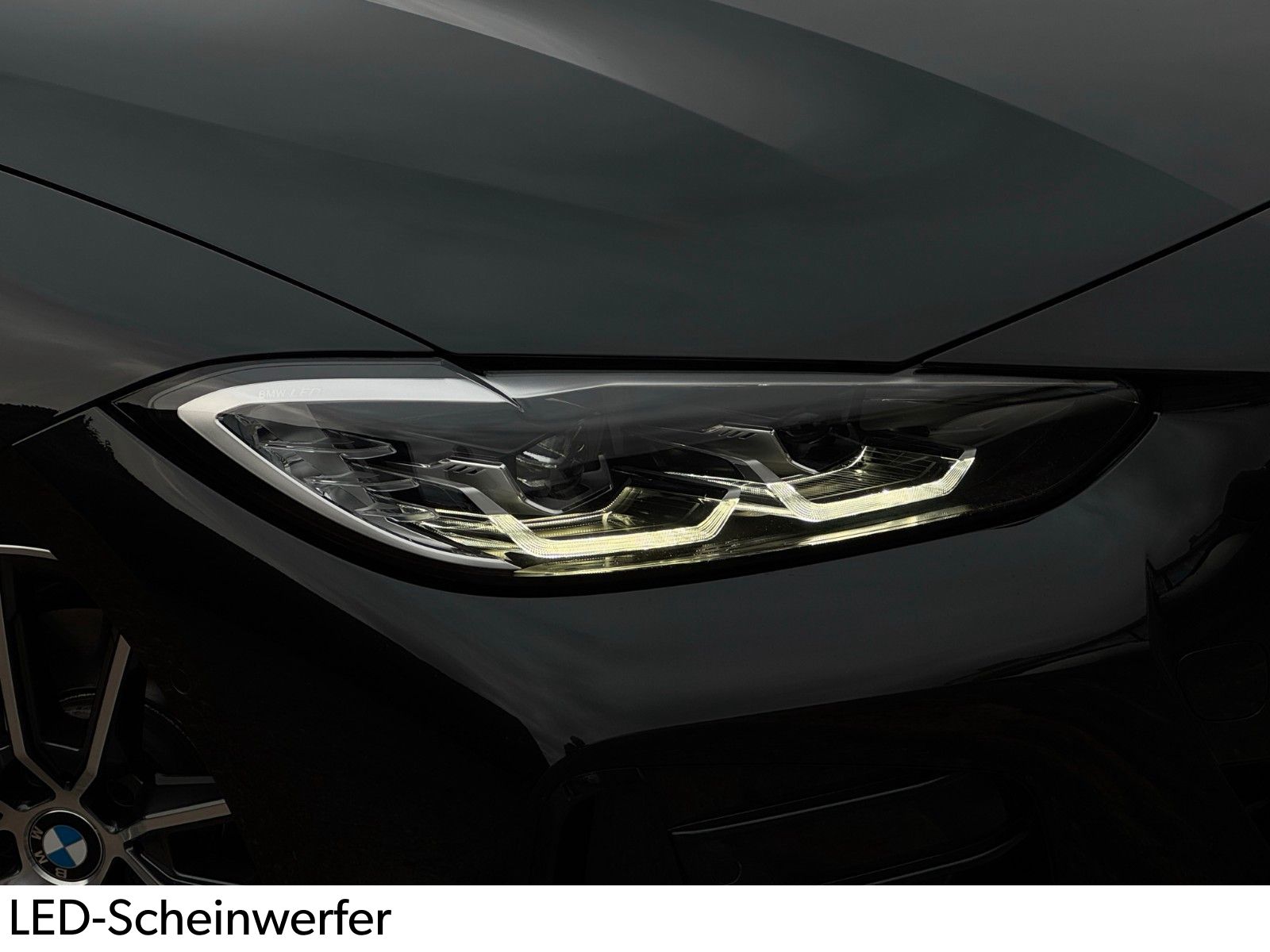 Fahrzeugabbildung BMW 420i G22 Coupé M Sport Leder Memory Kamera ACC