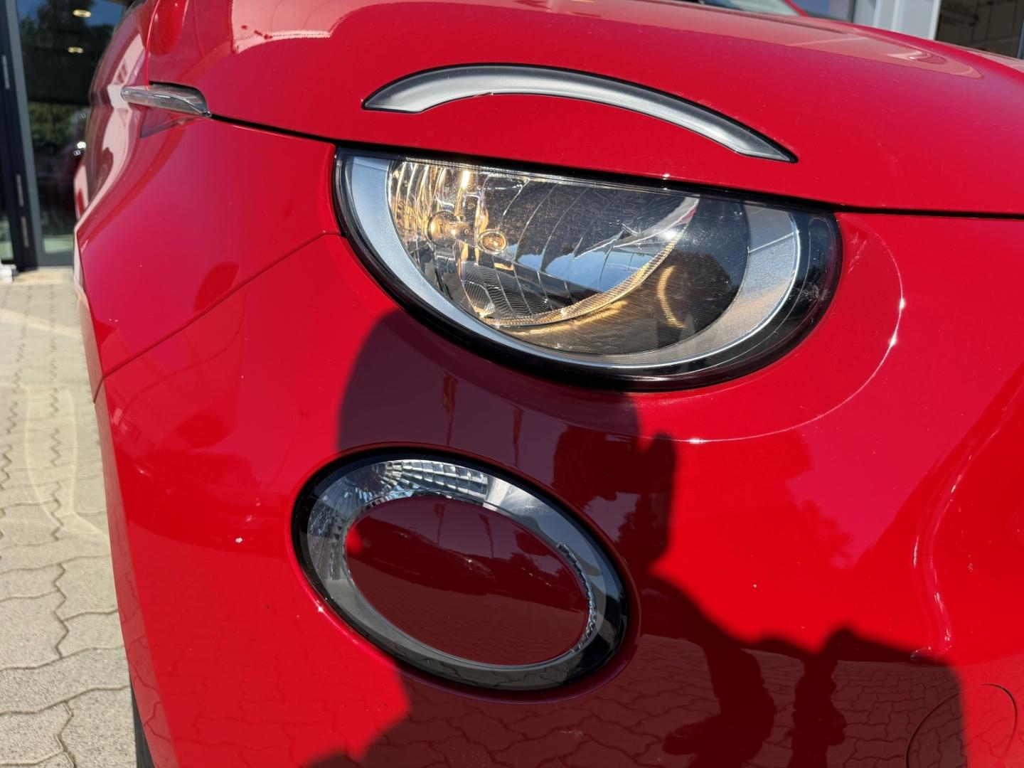 Fiat 500e Red *Apple Car Play *Tempomat