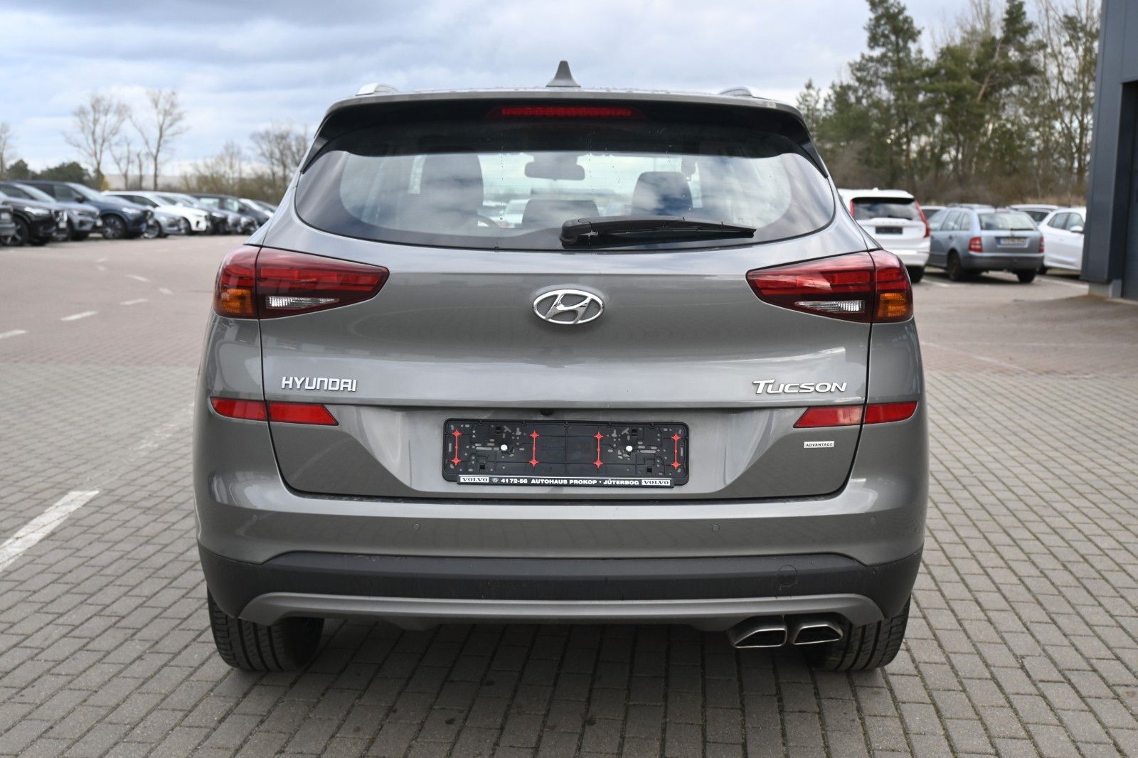 Fahrzeugabbildung Hyundai Tucson 2WD 1.6 DCT*TEMPO*NAV*SIHZG*RFK